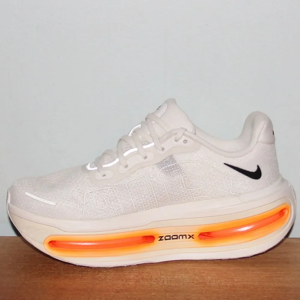 Nike Vomero Premium Running Shoes Mens 6.5 Womens 8 Sail Orange